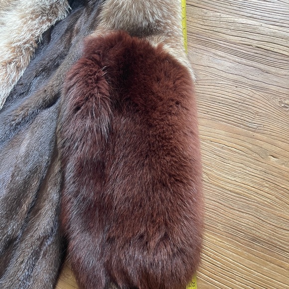 SOLD ;Thick Full Pelt mink and crystal fox fur coat Size L - Picture 9 of 11